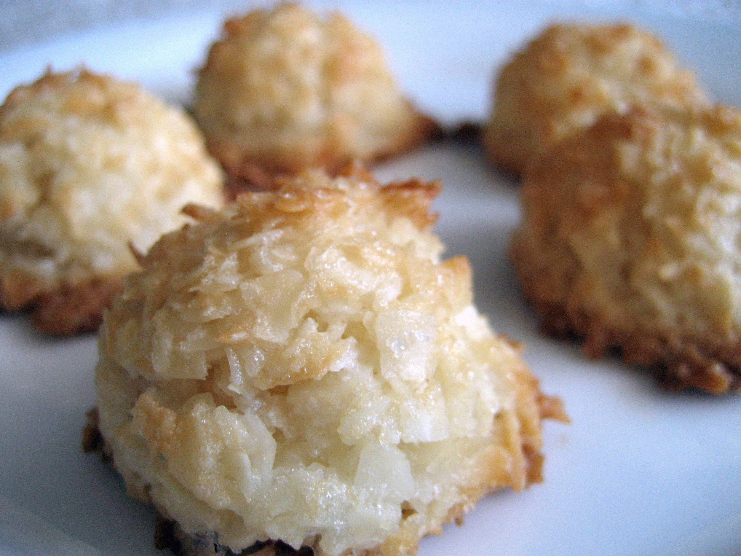 Coconut_macaroons.jpg