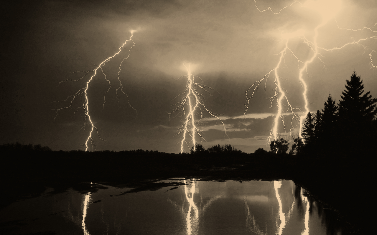 10lightning10.png