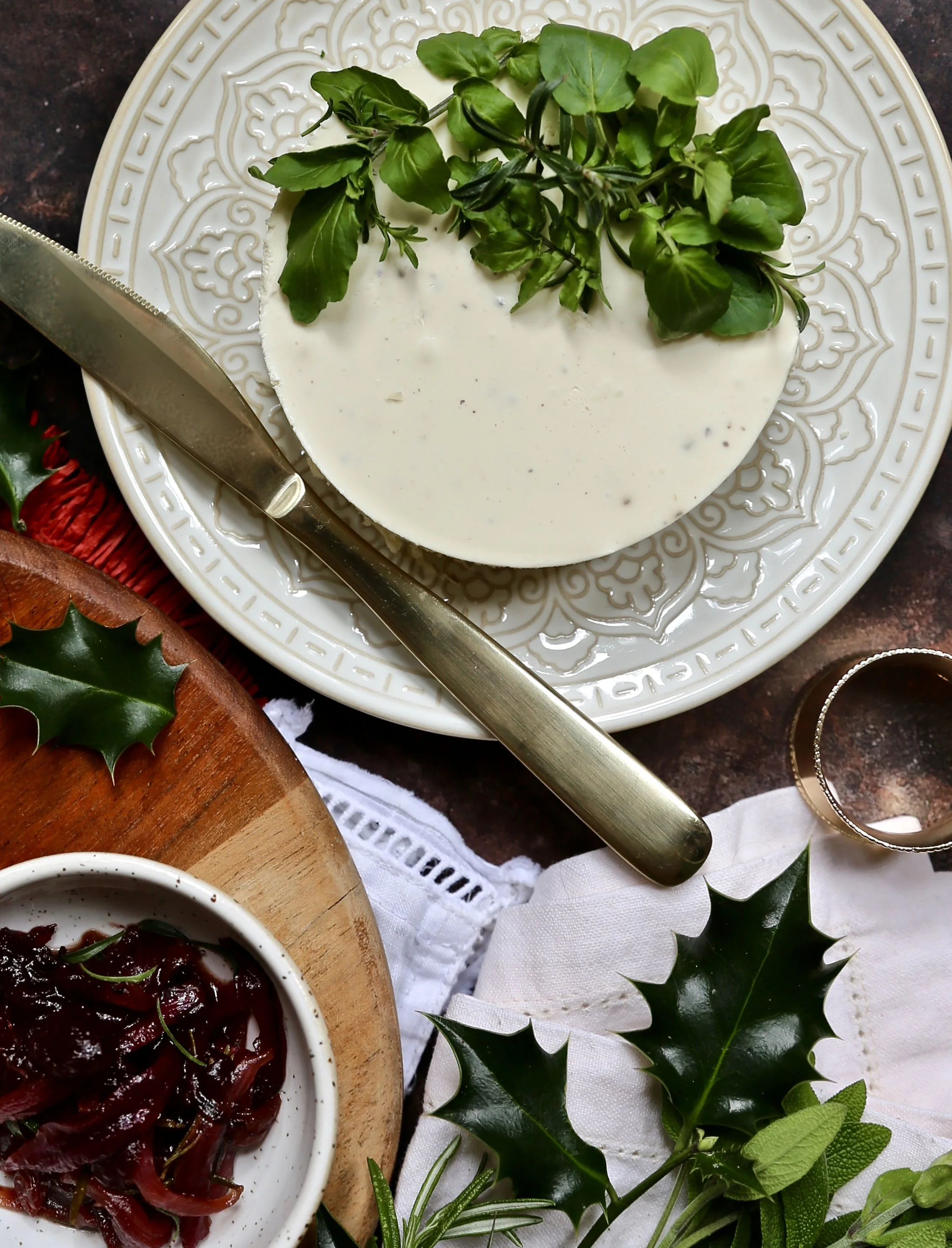 GOATS CHEESE CHEESECAKE WITH CRANBERRY AND ONION JAM