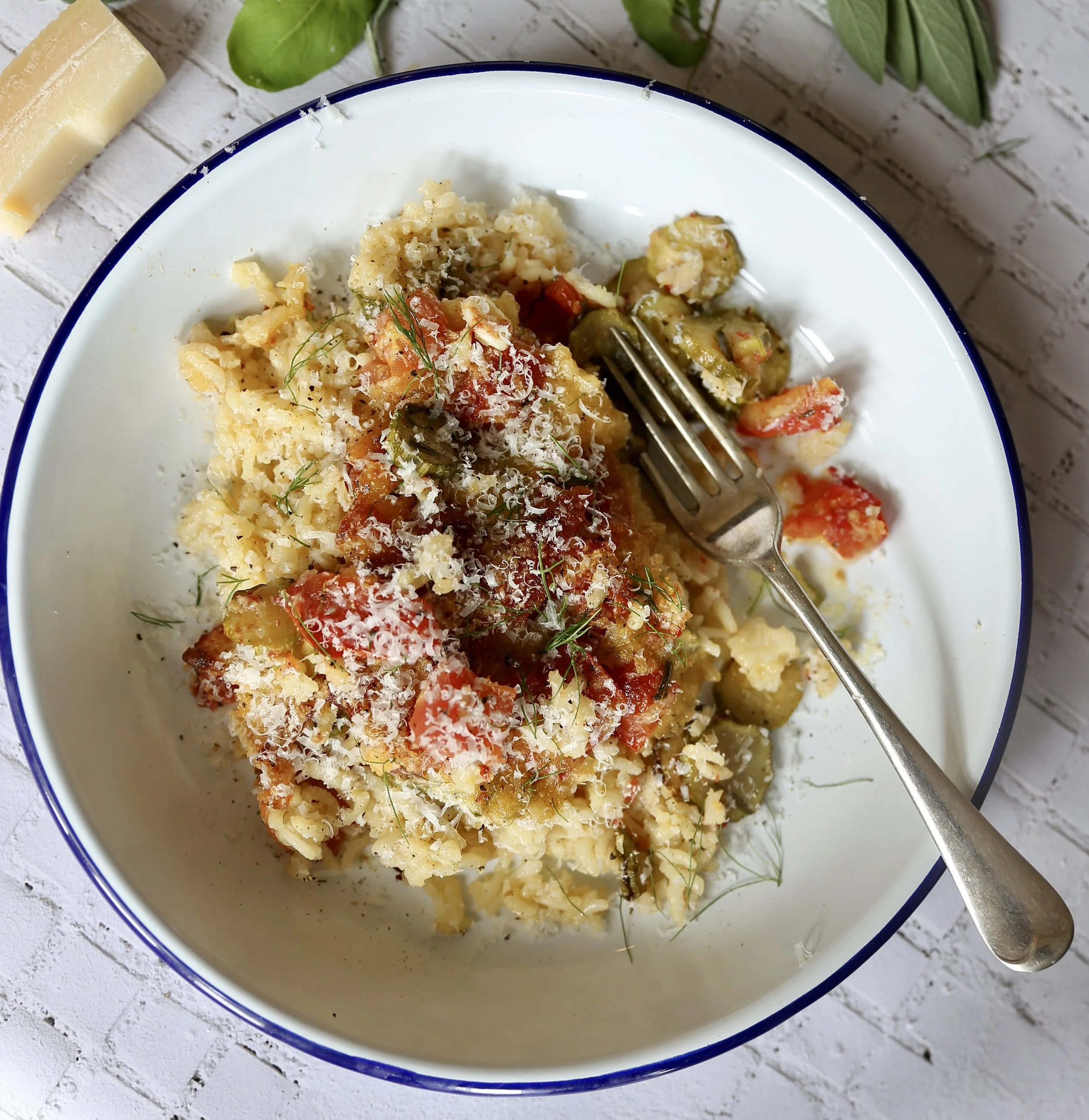 BAKED RICE WITH COURGETTES AND TOMATOES