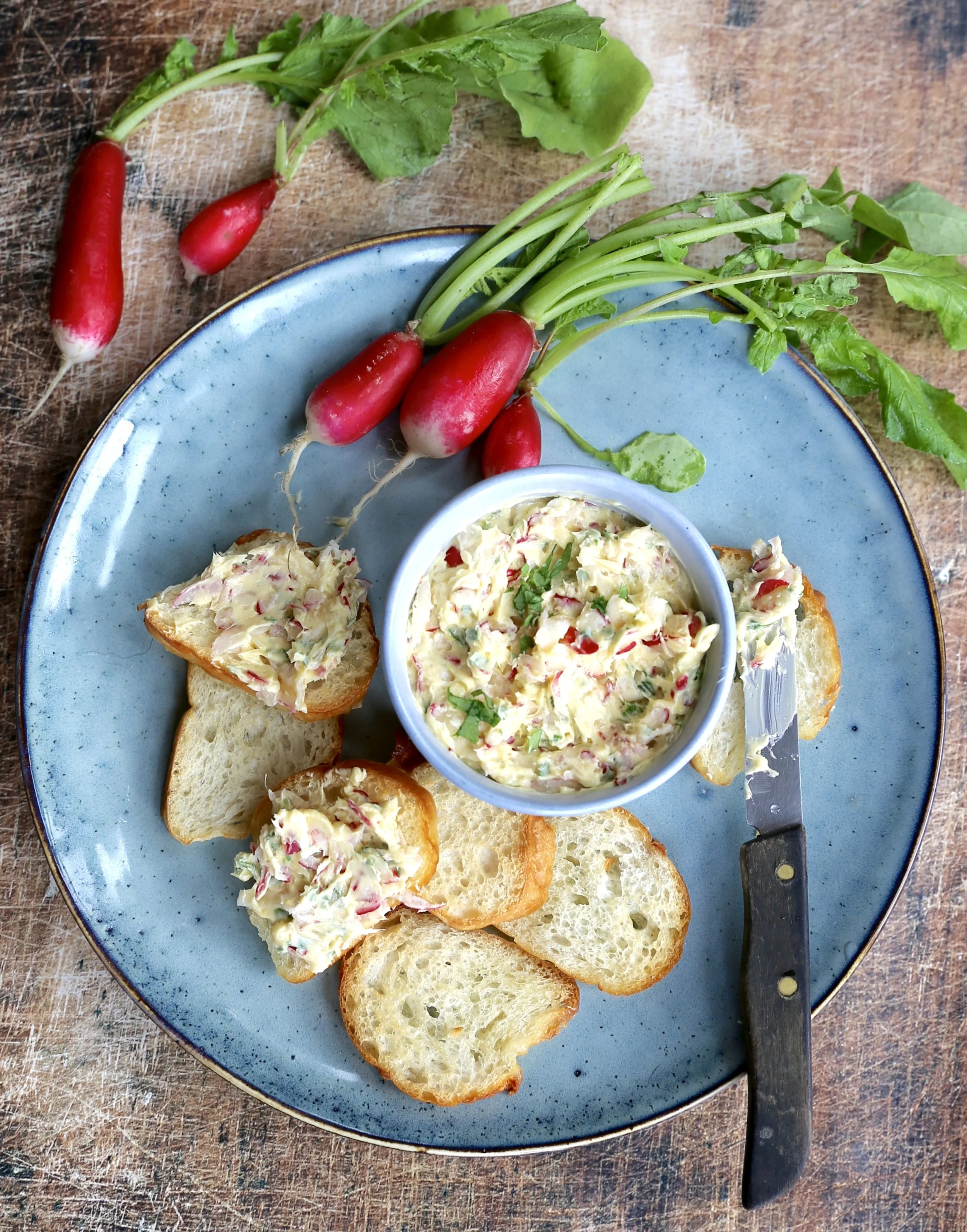 RADISH BUTTER WITH TOAST