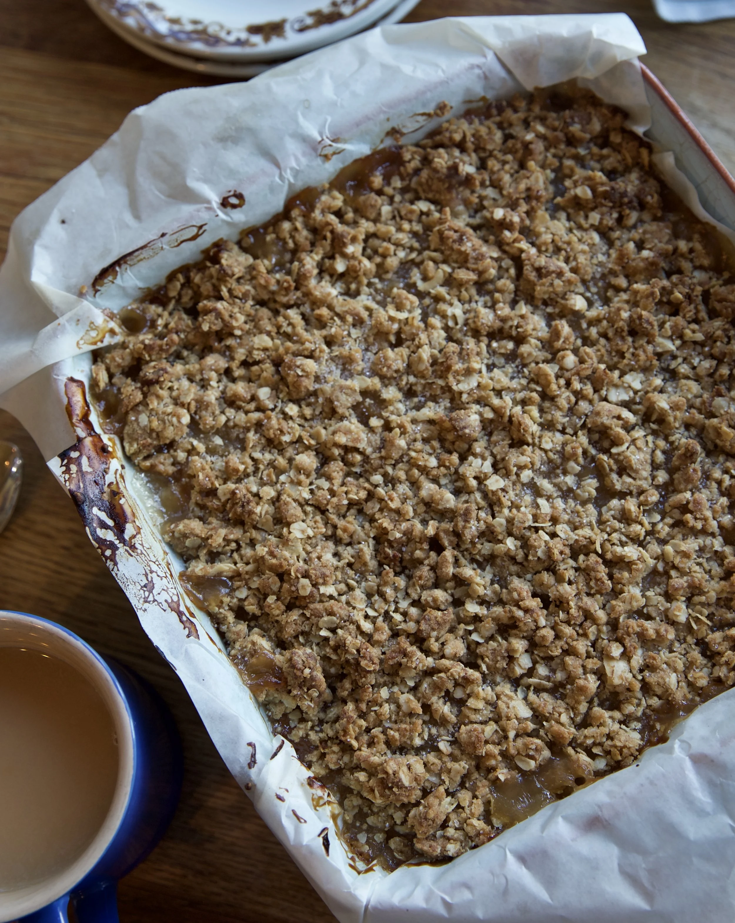 PEAR, GINGER AND OAT CRUMBLE SLICE
