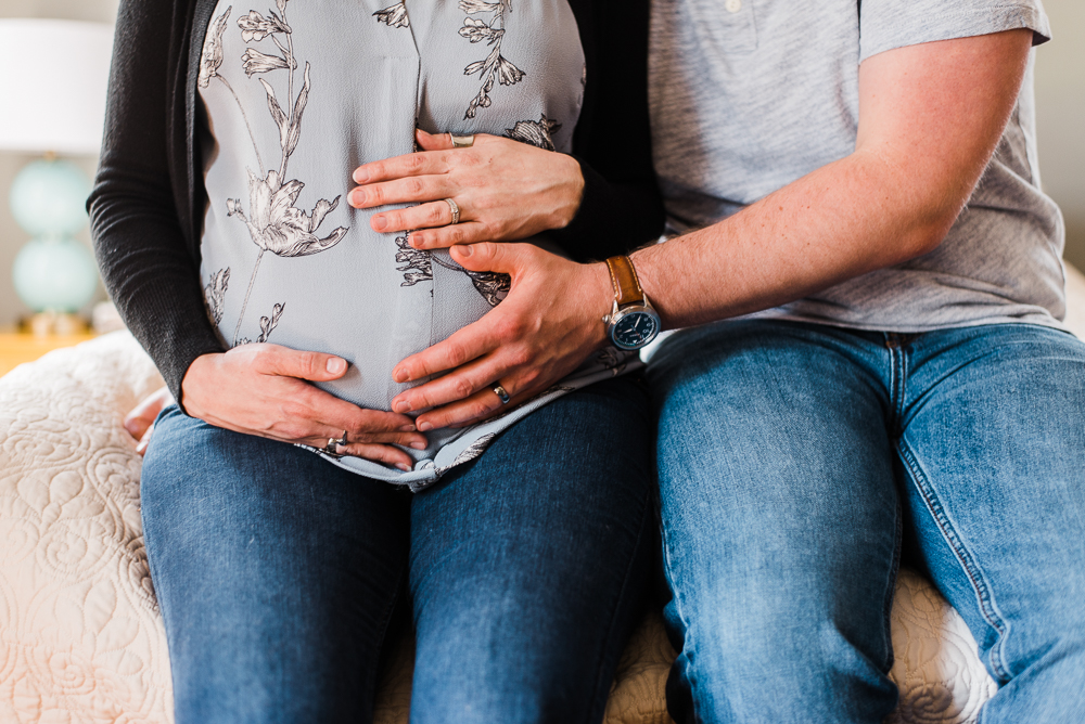 FIRST BABY LIFESTYLE MATERNITY CHICAGO PHOTOGRAPHER-10.jpg