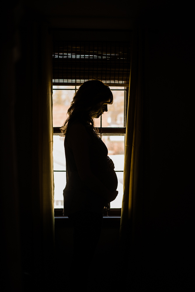 FIRST BABY LIFESTYLE MATERNITY CHICAGO PHOTOGRAPHER-14.jpg