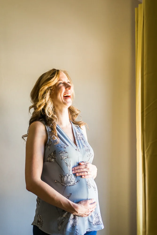 FIRST BABY LIFESTYLE MATERNITY CHICAGO PHOTOGRAPHER-15.jpg