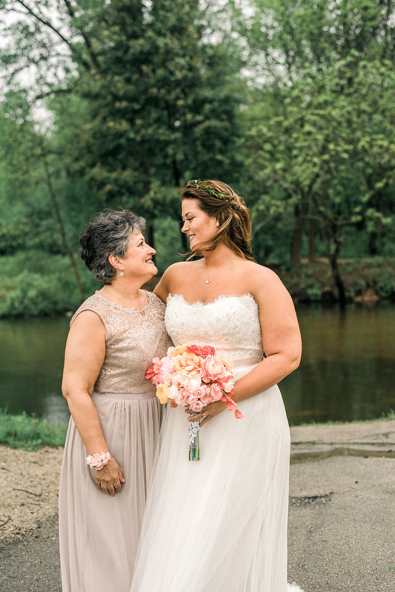 CHICAGO-WEDDING-PHOTOGRAPHER-WEB-DESIGNER-ENGAGEMENT-LISH-MARIE_0264.jpg