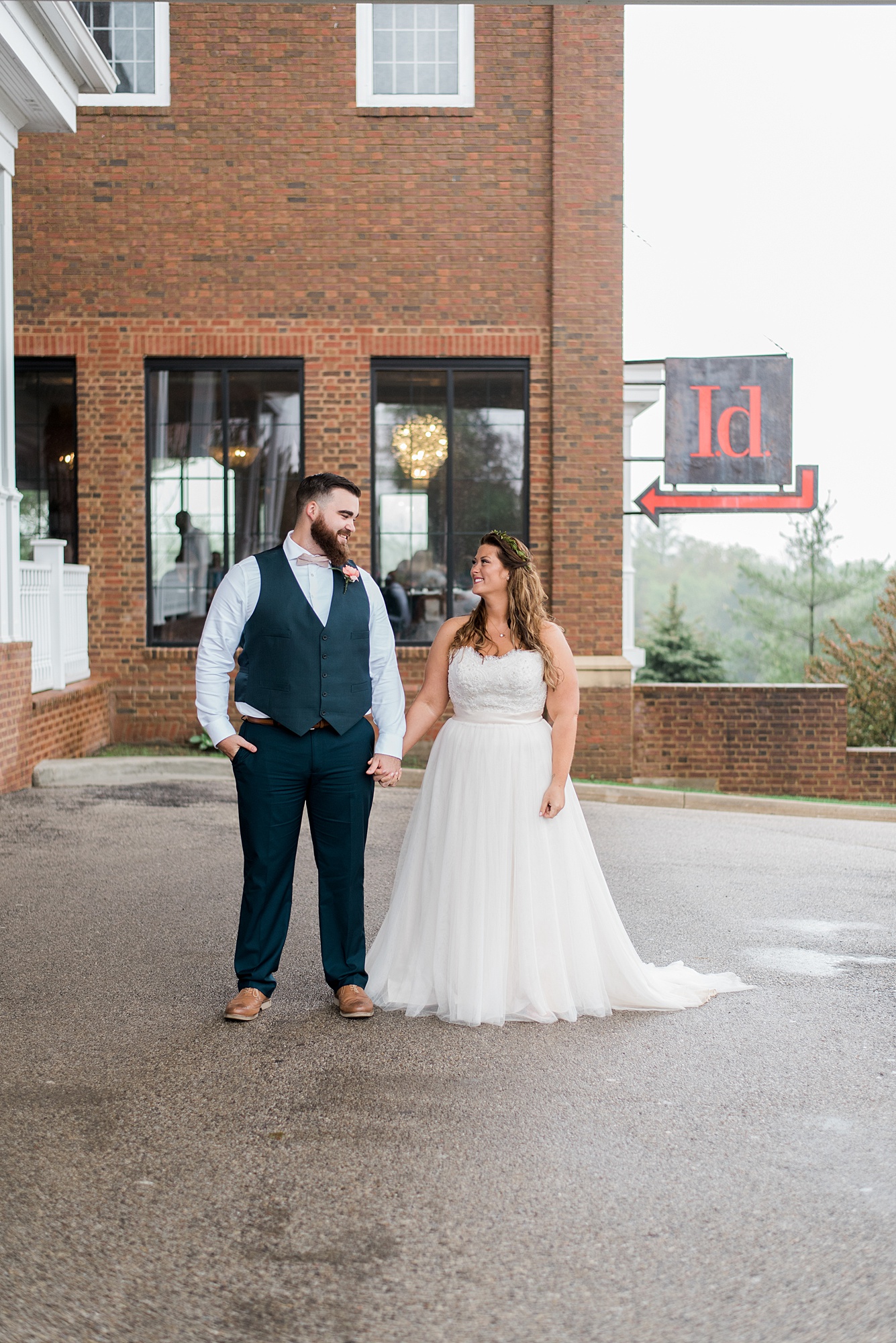 CHICAGO-WEDDING-PHOTOGRAPHER-WEB-DESIGNER-ENGAGEMENT-LISH-MARIE_0284.jpg