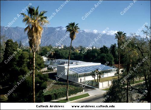 The world's first phytotron at Caltech.
