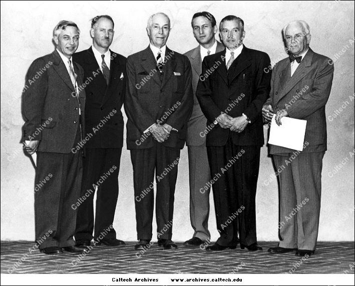 Lee DuBridge, George Beadle, Harry Earhart, Kenneth Thimann, Frits Went, Robert Millikan.