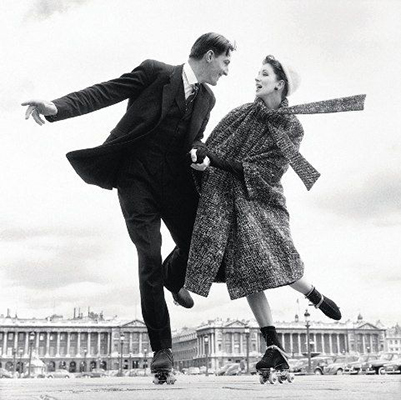 Richard Avedon Robin Tattersall and Suzy Parker, models, Place de la Concorde; Paris, August 1 1956
