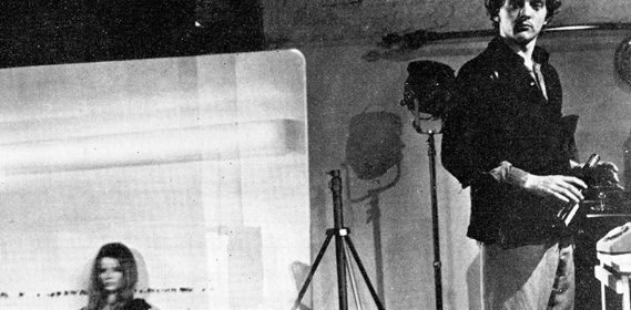 Blow-Up Verushka, David Hemmings The shot and the counter shot occupy the same space via a reflection, as the female and male occupy completely different psychological spaces.