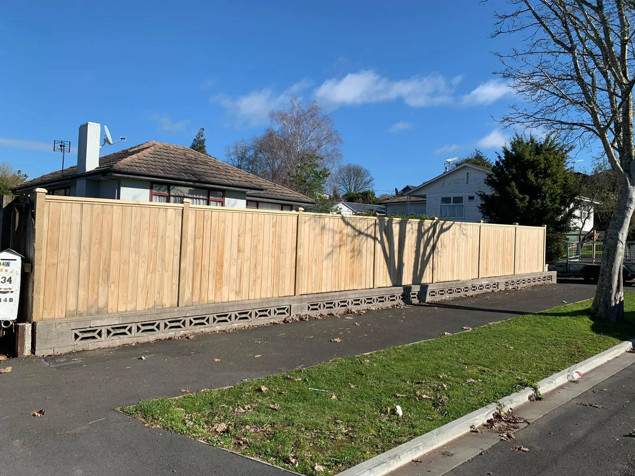 Fence on wall 2.jpg