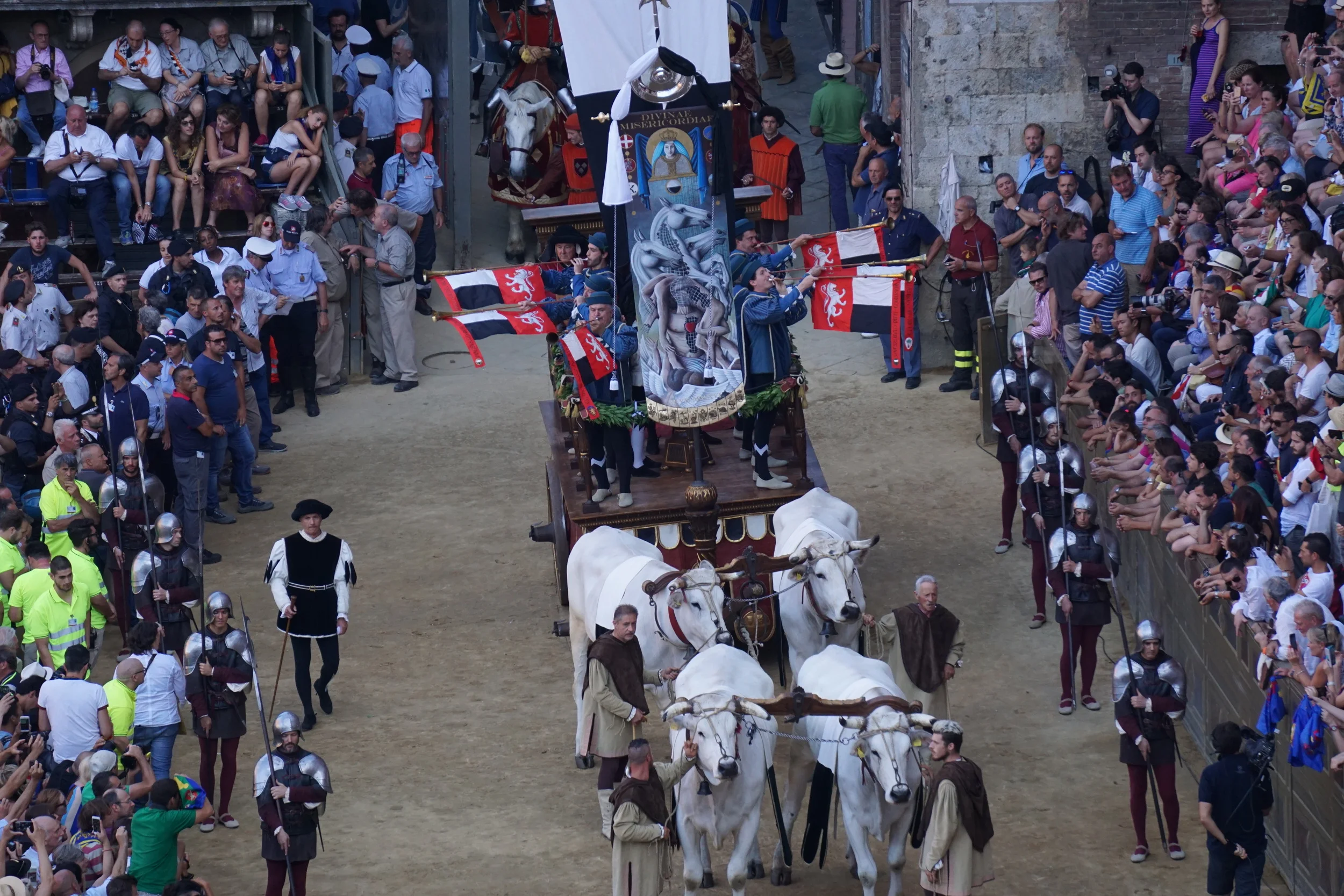 The Palio entering the Campo