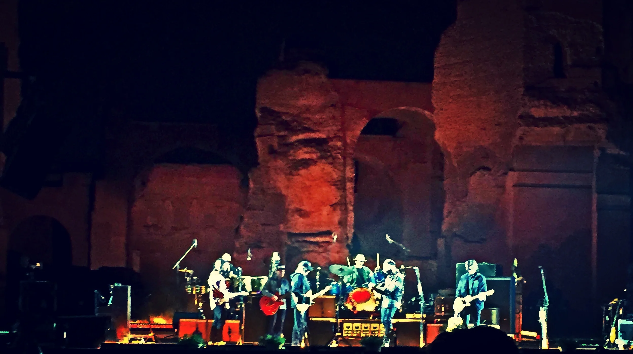 Willie Nelson join Neil Young and Promise of the Real