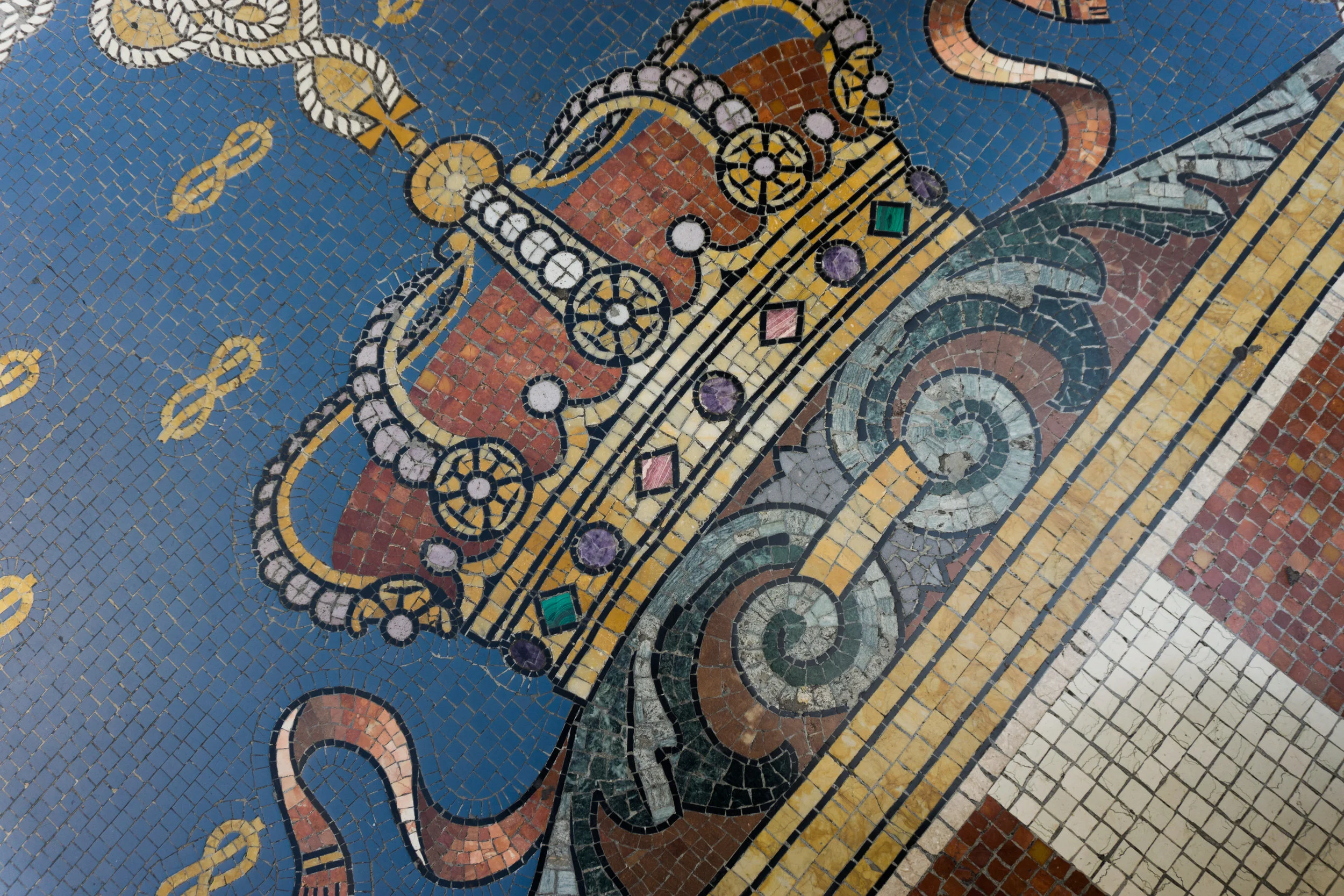 Floor mosaic 