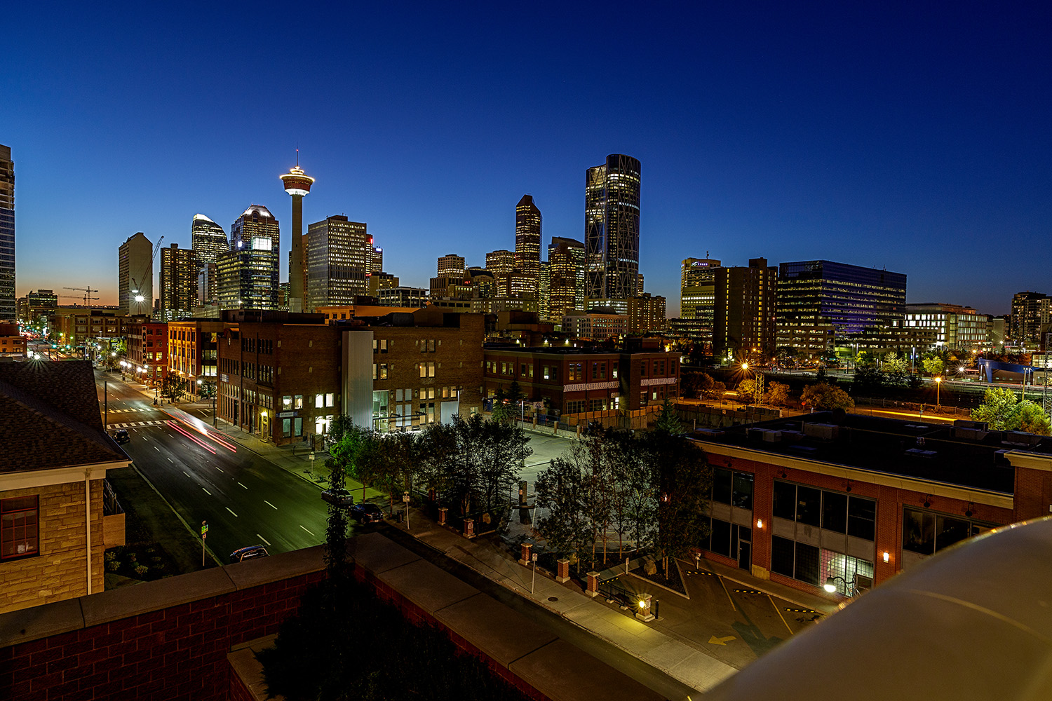 Calgary-Skyline-Landscape-Photo.jpg