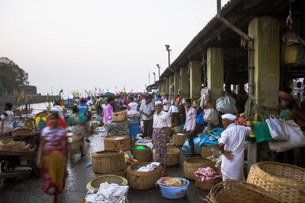 A Tour Around 8 Fabulous Street Markets Of Mumbai