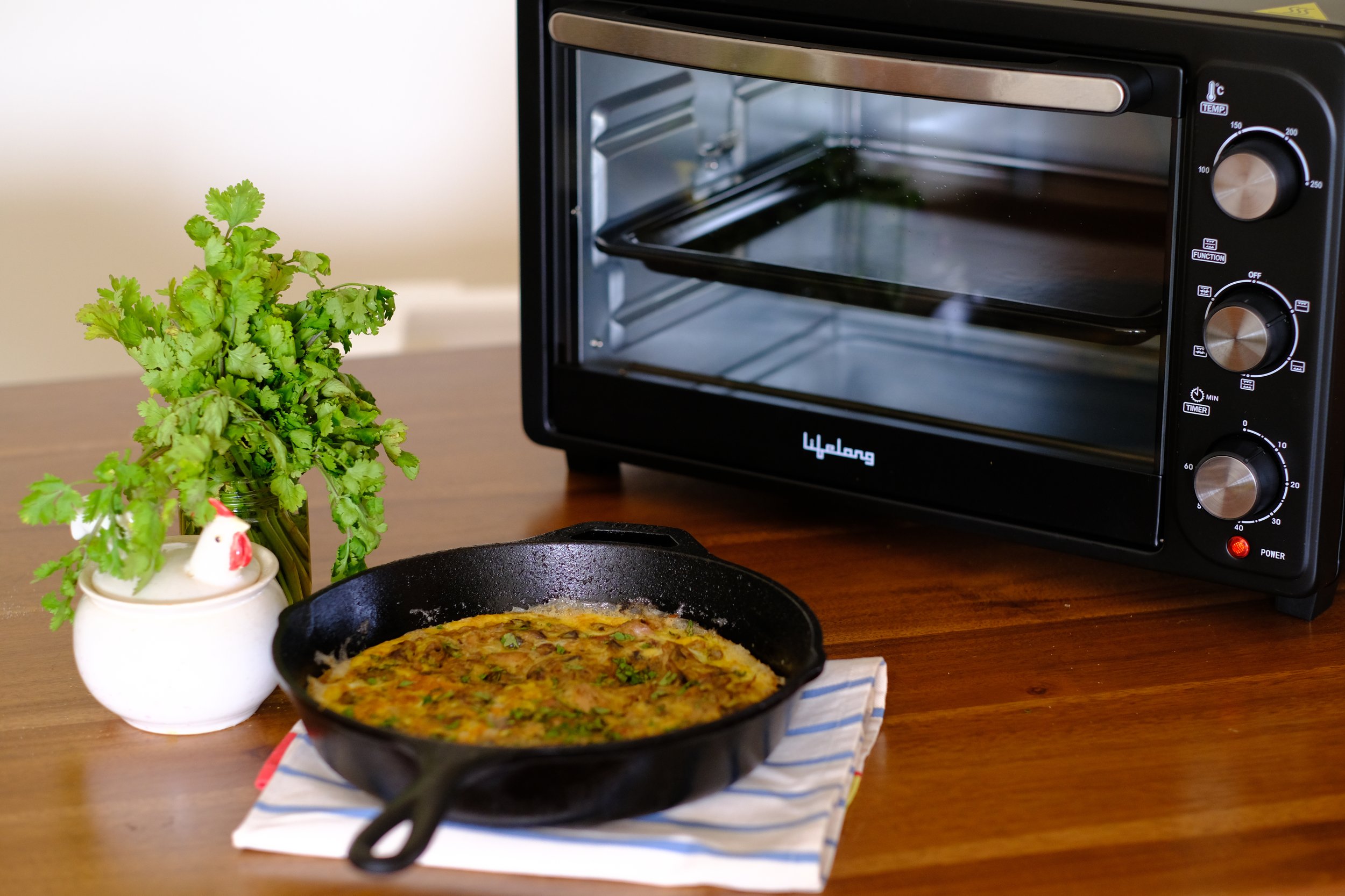 Green Curry Frittata with Tuna and Mushrooms: The Most Versatile Weekday Meal 