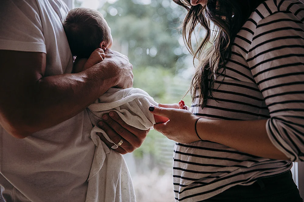 Lifestyle newborn photography | Lauren Kennedy Photographer