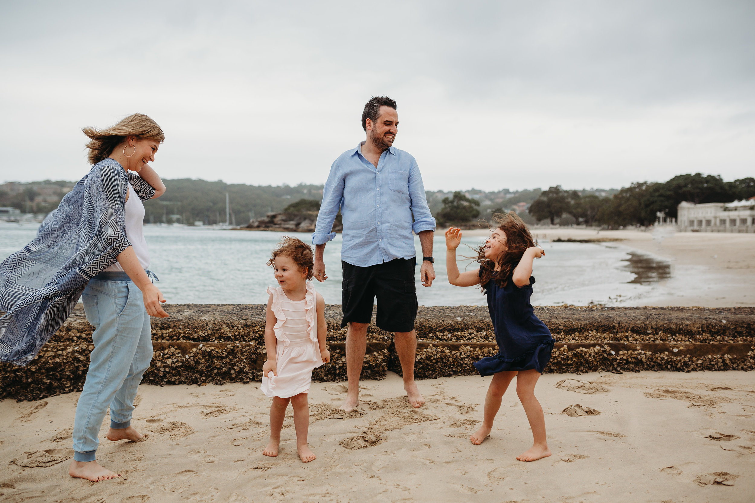 Relaxed and fun family photographer sydney