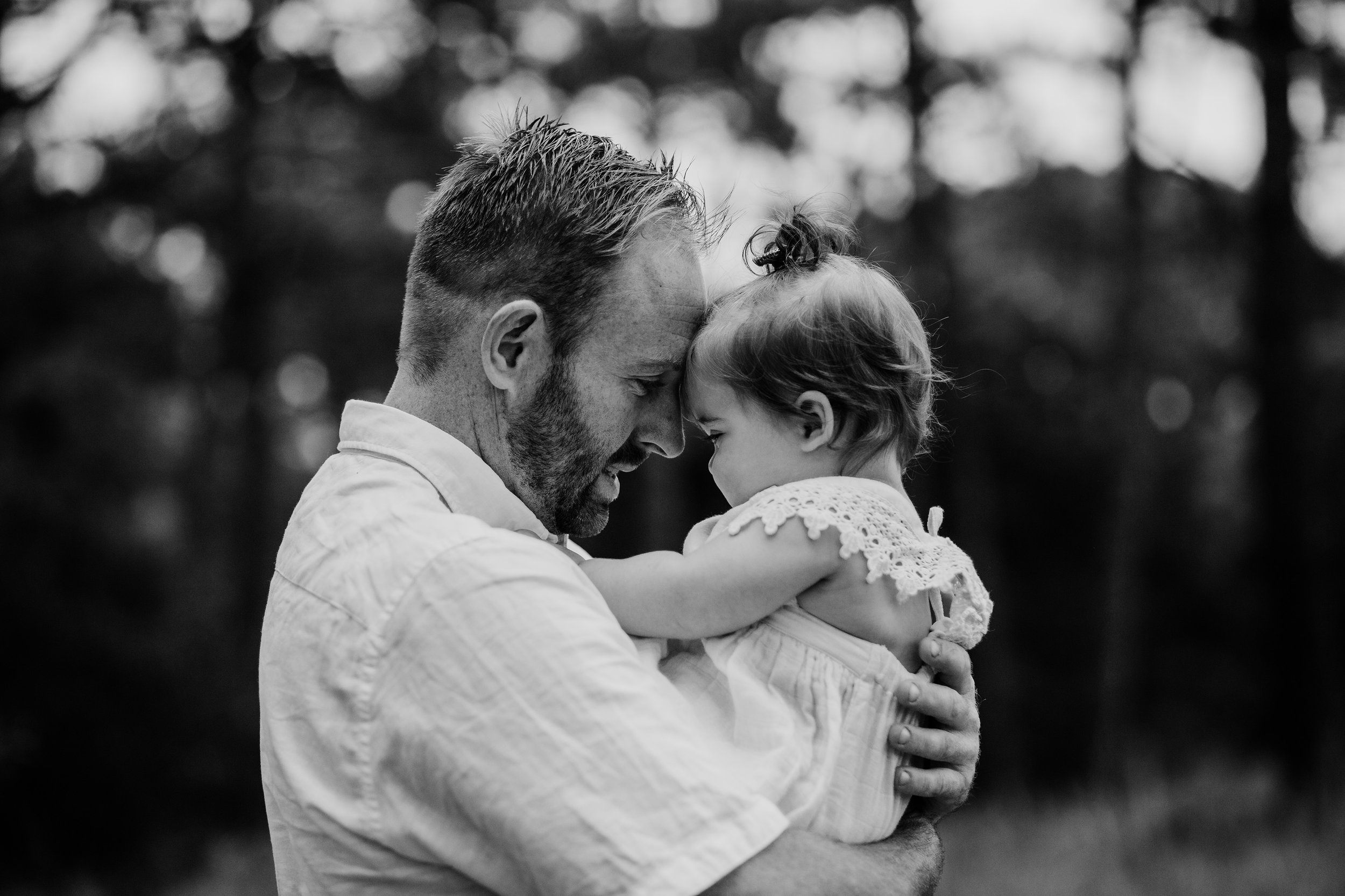 Tender moments family photography