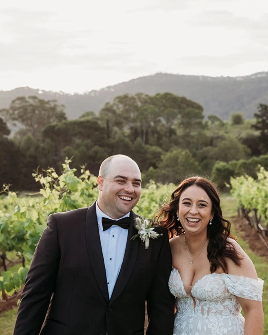 Flashback to this gorgeous wedding at the stunning @beneanwinery in the Hunter Valley. I have dates filling up fast for next year and I am only going to take limited weddings to make more time for my family next year with all three kids in school so 