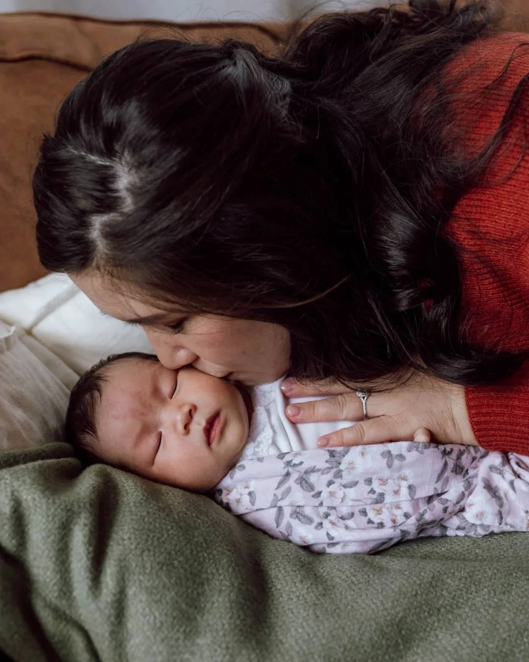 Want natural, love-filled photos? Here&rsquo;s my biggest tip.

Look at your babies and react to them.  Don't worry about me or what I am seeing or capturing.  Your kids want your attention, they want to be seen, loved and adored. 

#hawkesburyphotog