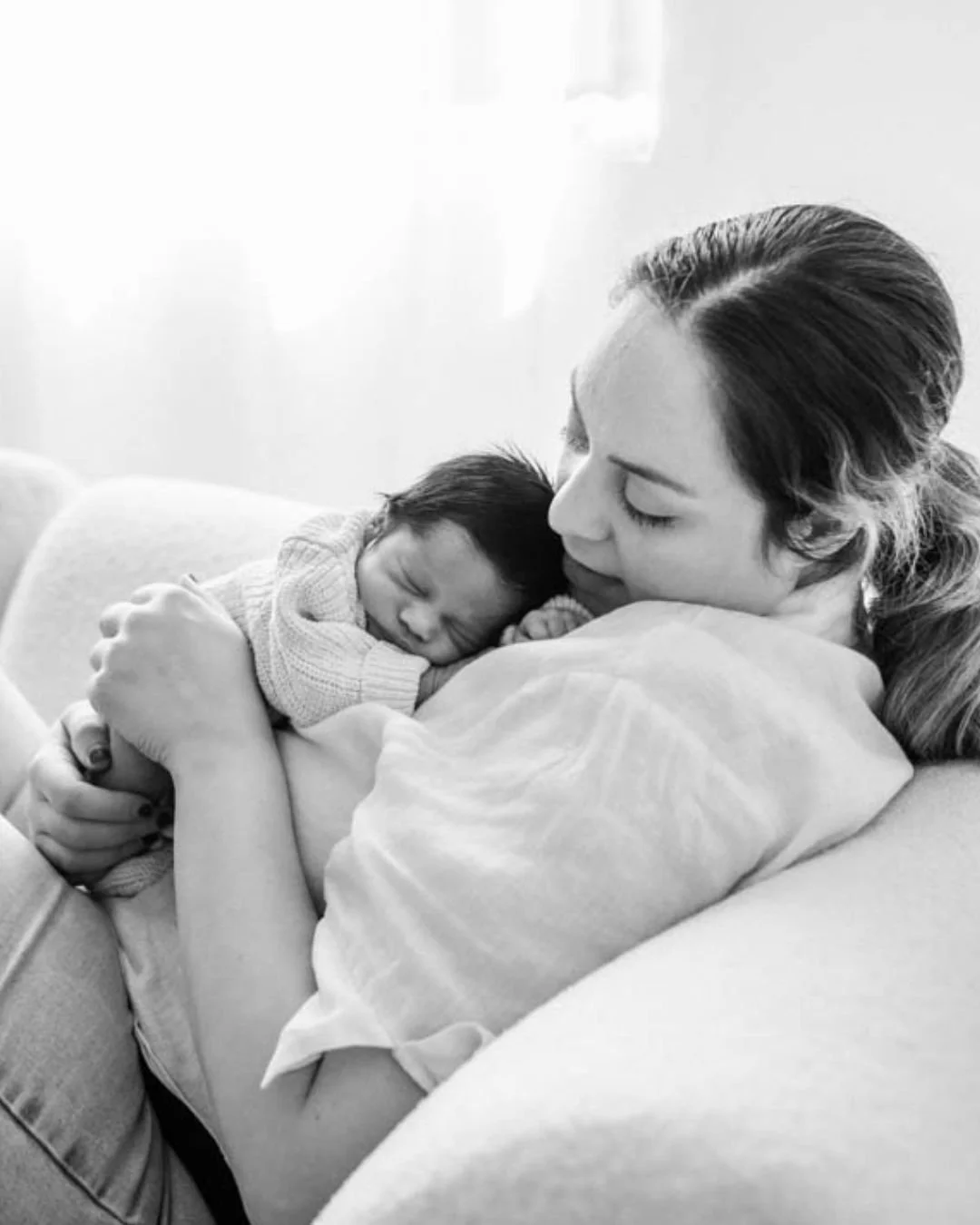 Tiny little squishy cuddles. These are the moments you will miss.  Let me capture some beautiful memories for you so you can almost remember the feeling.  I have newborn availability coming up.  Just reach out.

#hawkesburyphotographer #hawkesburynew
