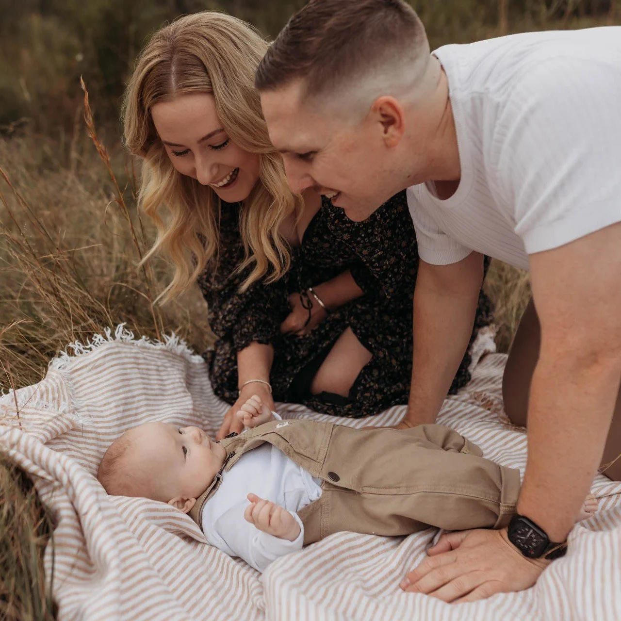 The day has arrived! Mini session are now live! Booking link in bio.  Rush now!

#hawkesburyphotographer #CandidMoments #StorytellingPhotography #UnposedMoments #hillsdistrictFamilyPhotography #lifestylephotographer #hillsdistrictmums #sydneyphotogra