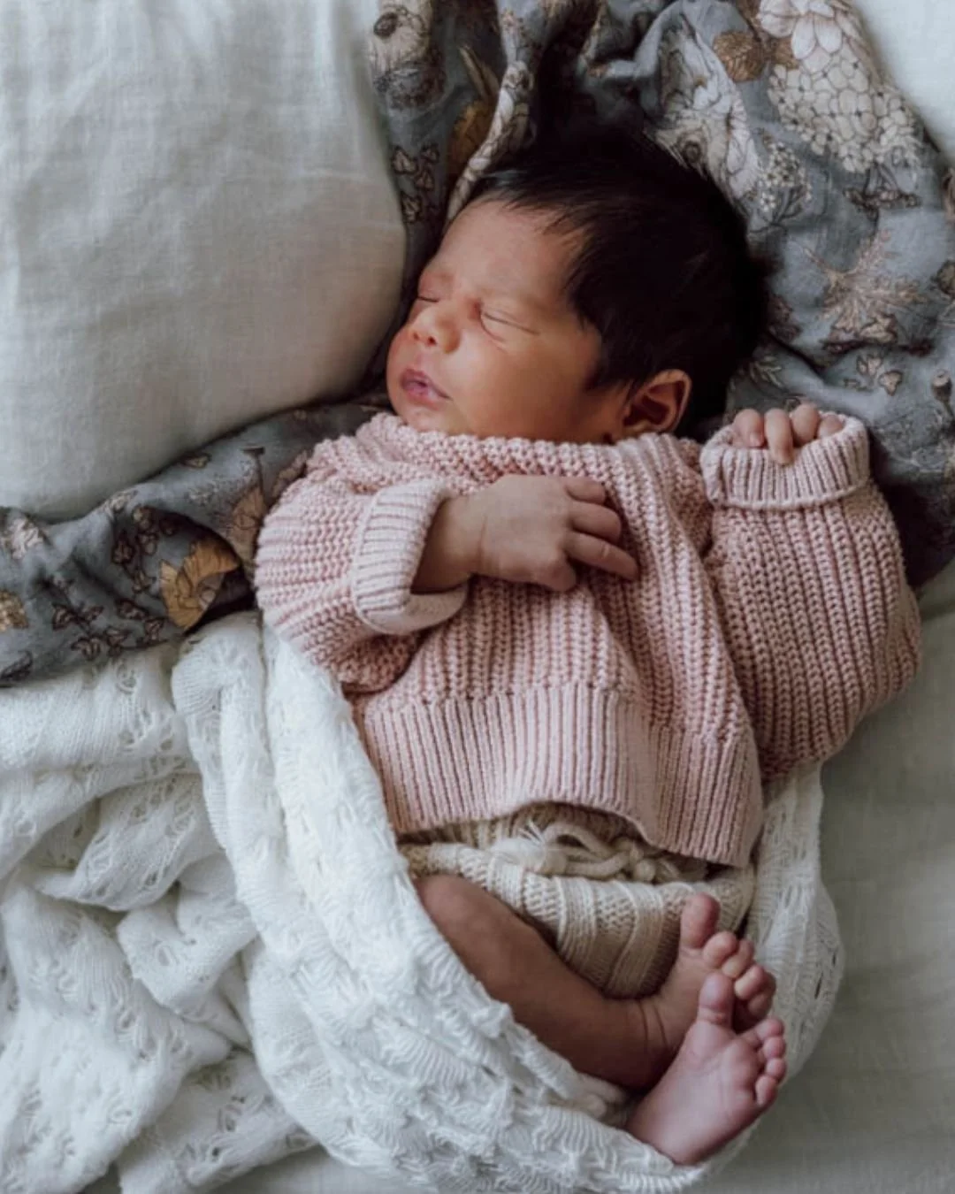 Sweet little bundles are my absolute favourite to photograph. If you are having a Bub soon reach out as my books are filling up 💕🐥📸 ~ Hawkesbury Newborn Photographer
.
.
#hawkesburynewbornphotographer #hillsdistrictnewbornphotographer #bluemountai
