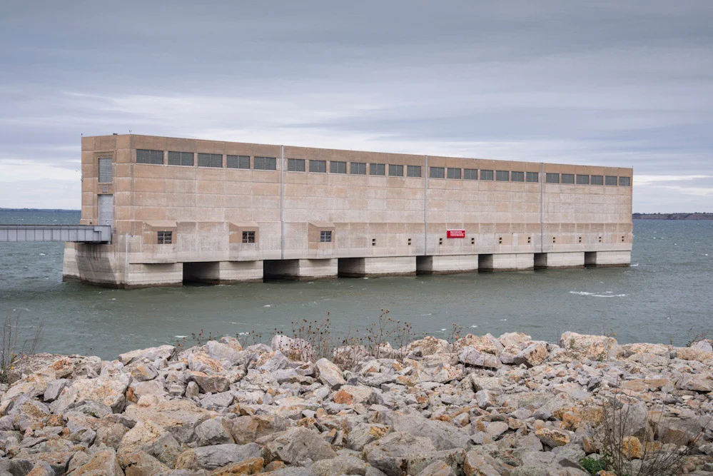 Garrison Dam Intake System, Lake Sakakawea, North Dakota, USA