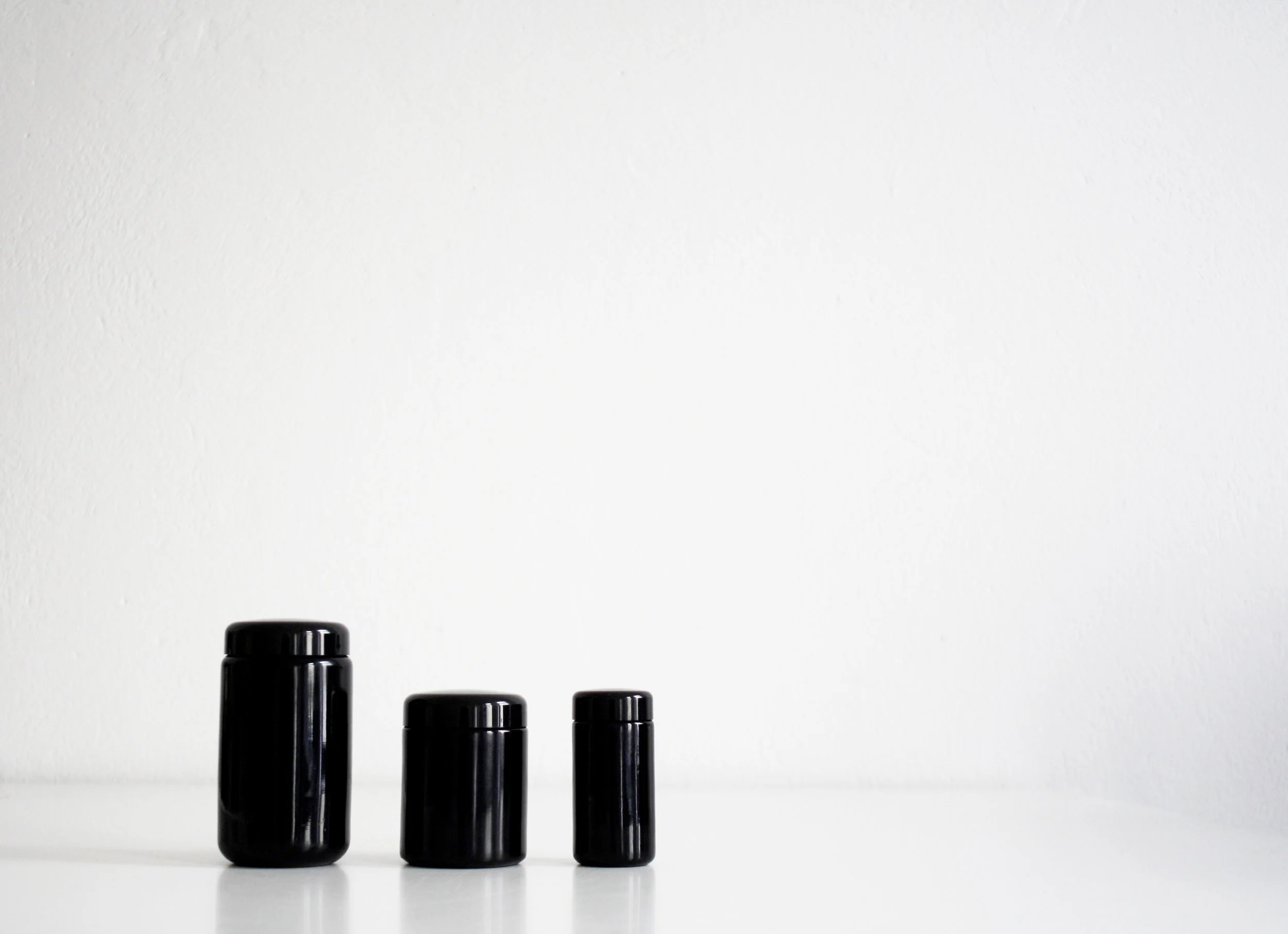 analograum-glassware-black3.jpg