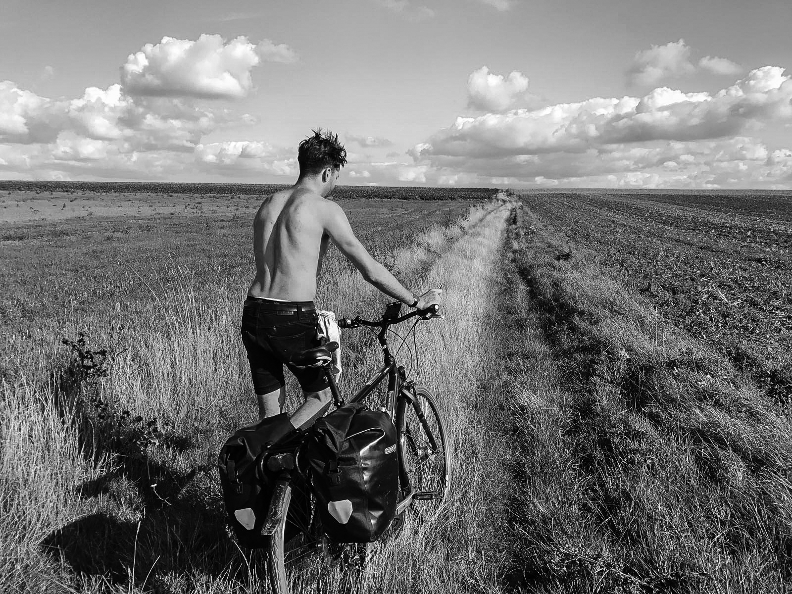 Tom_Oliver_Payne_London_to_Paris_Cycle-22.jpg