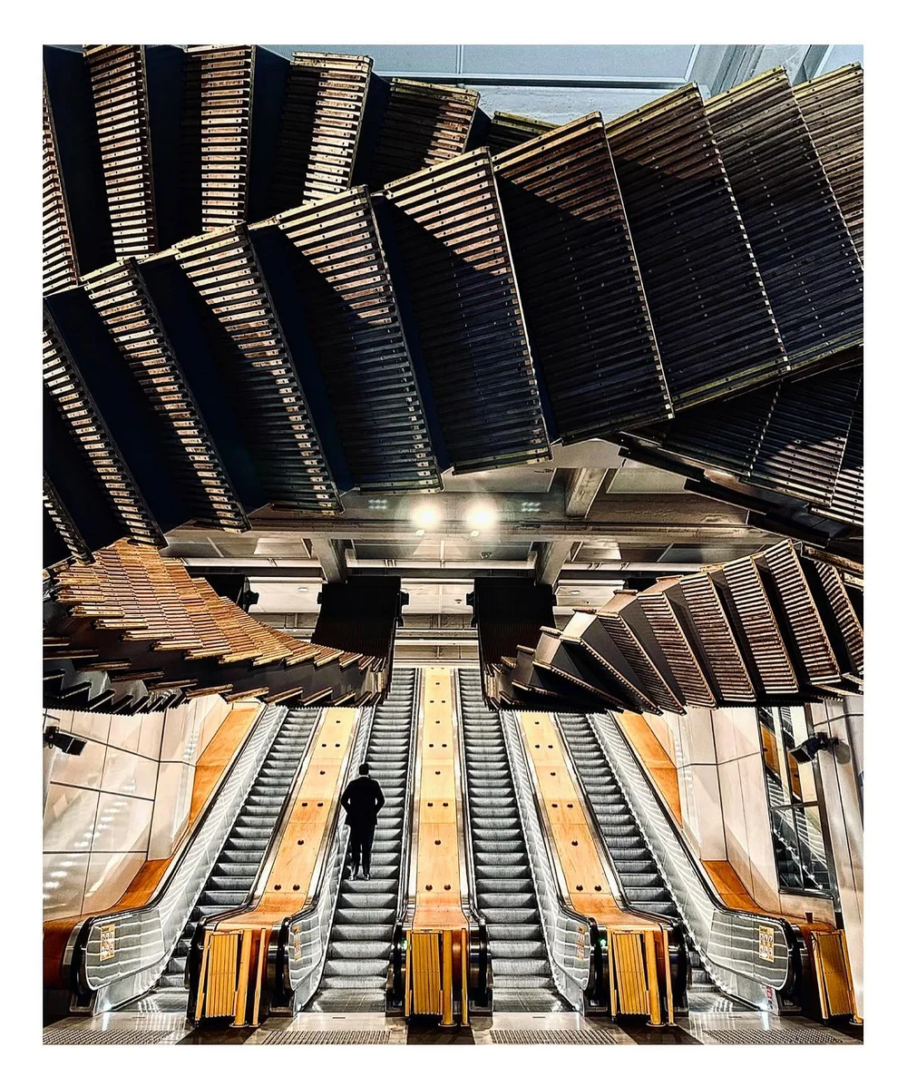 I don&rsquo;t always love large sculptural public art pieces. Too often they feel out of place. But Interloop by @studiochrisfox at Wynyard gets it right. It speaks to its context and tells a story of the place. Made from the station&rsquo;s original