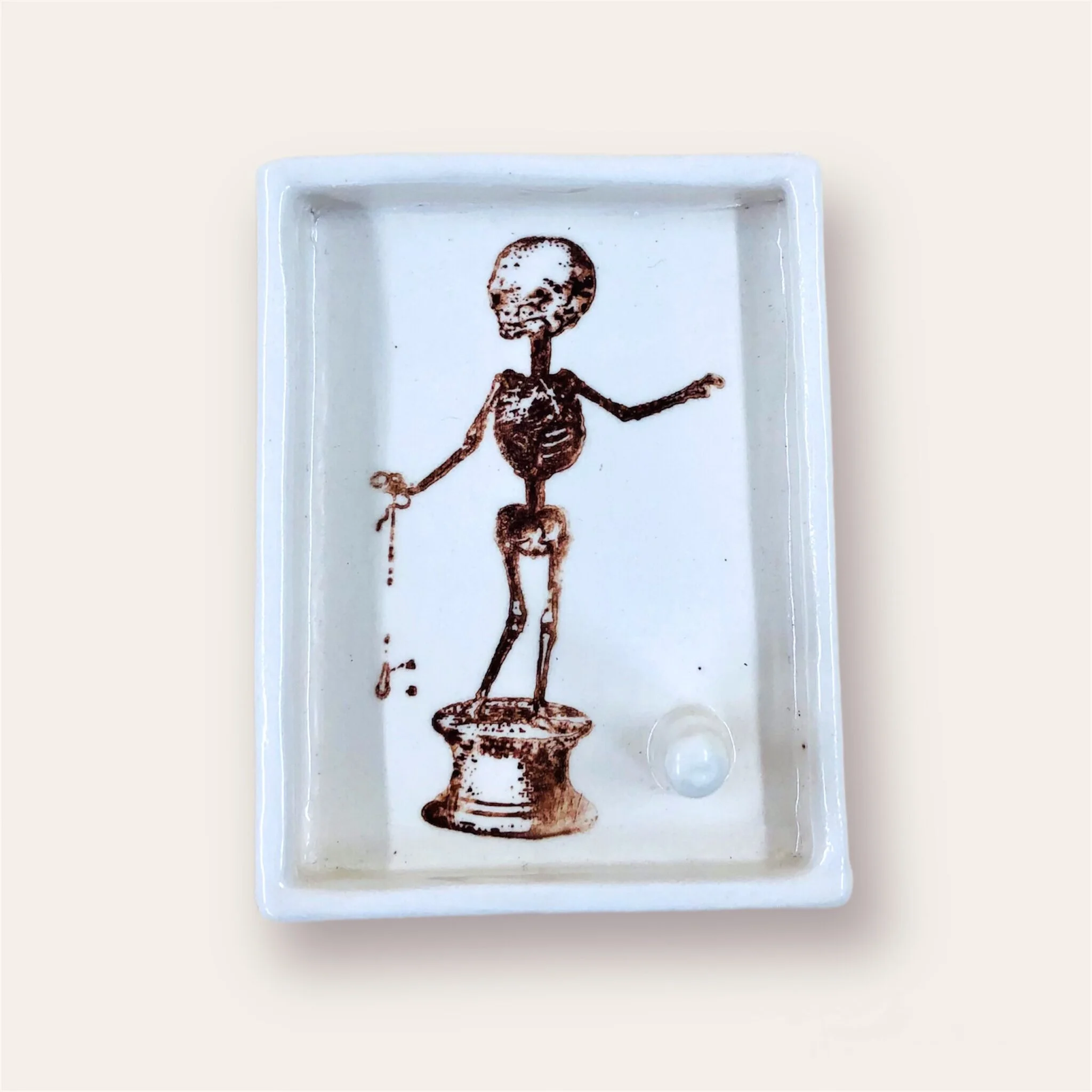 CE2EF3A5-28B8-4A95-85E6-828B1A848D78