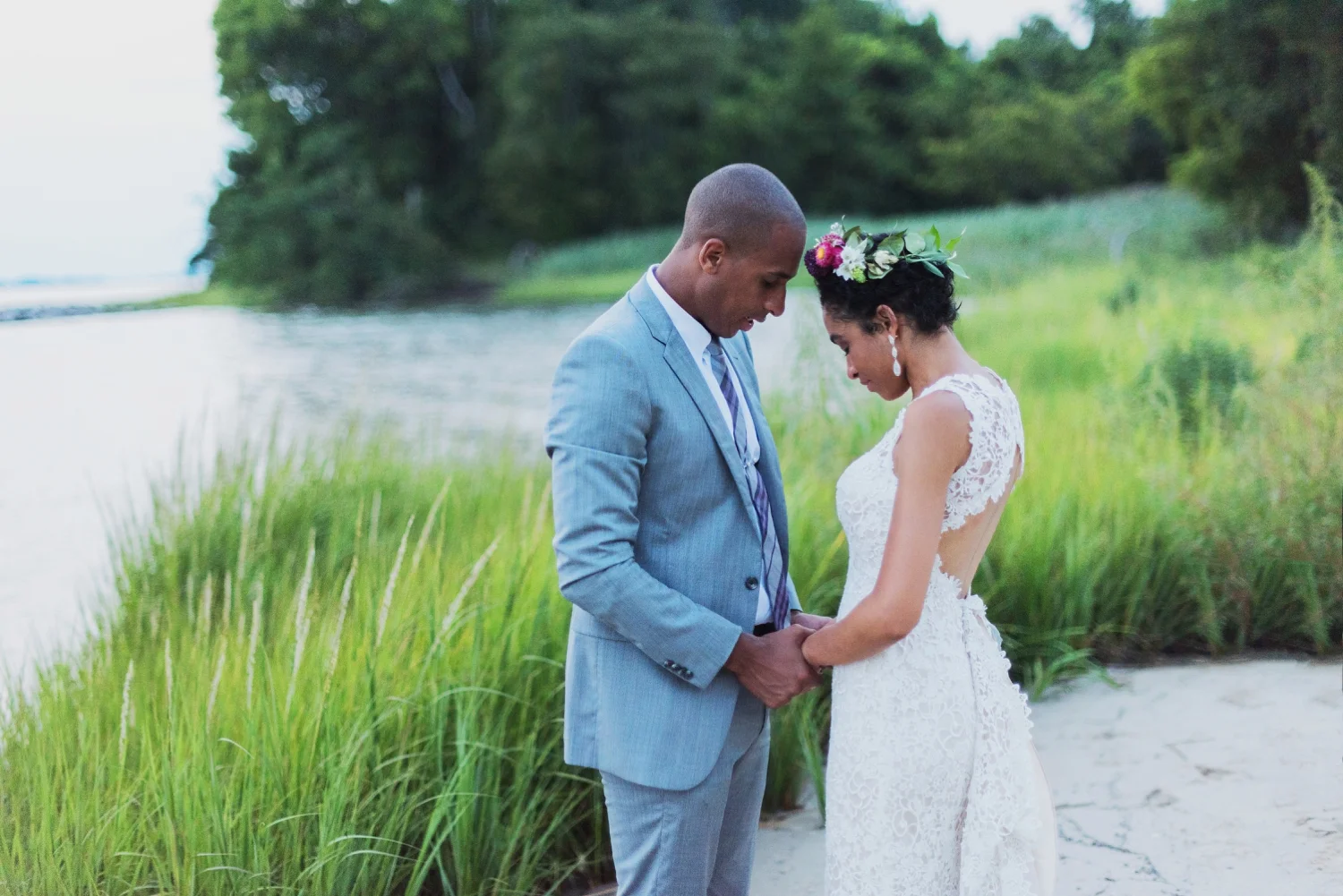 Laurel Bloom Rustic Wedding5.jpg
