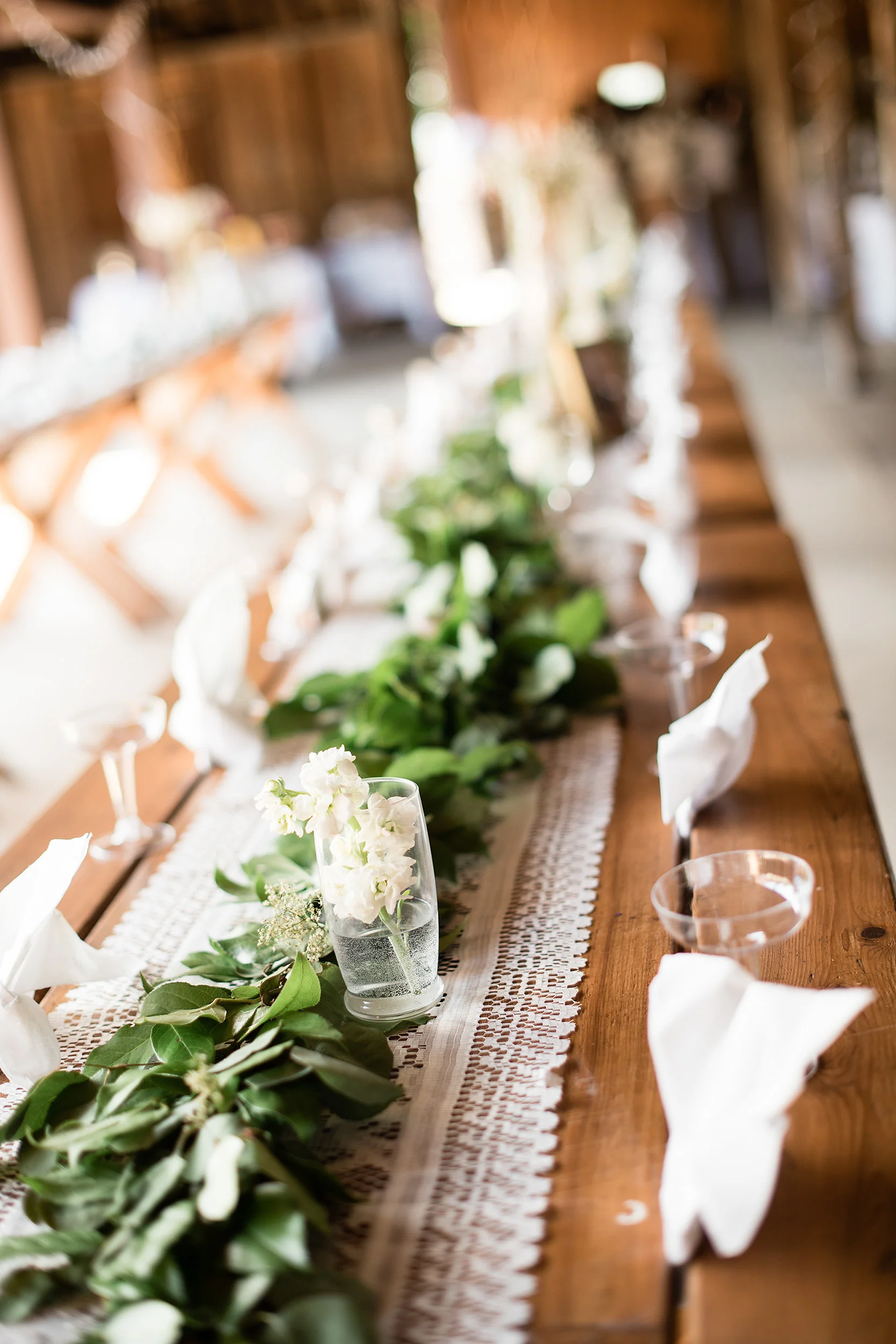Laurel Bloom Rustic Wedding15.jpg