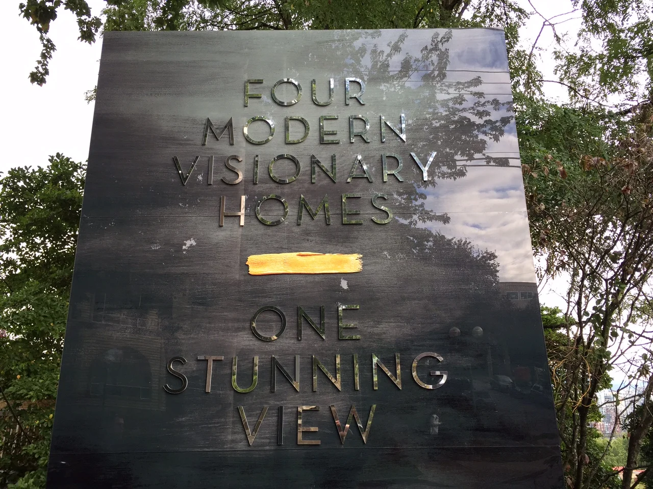 Choklit ClearAcrylicPylon-4.JPG