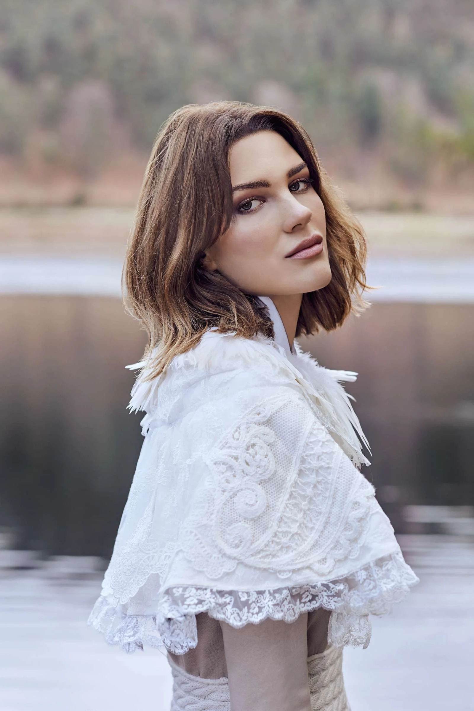 Burberry_Emma 6039B (FILEminimizer).jpg