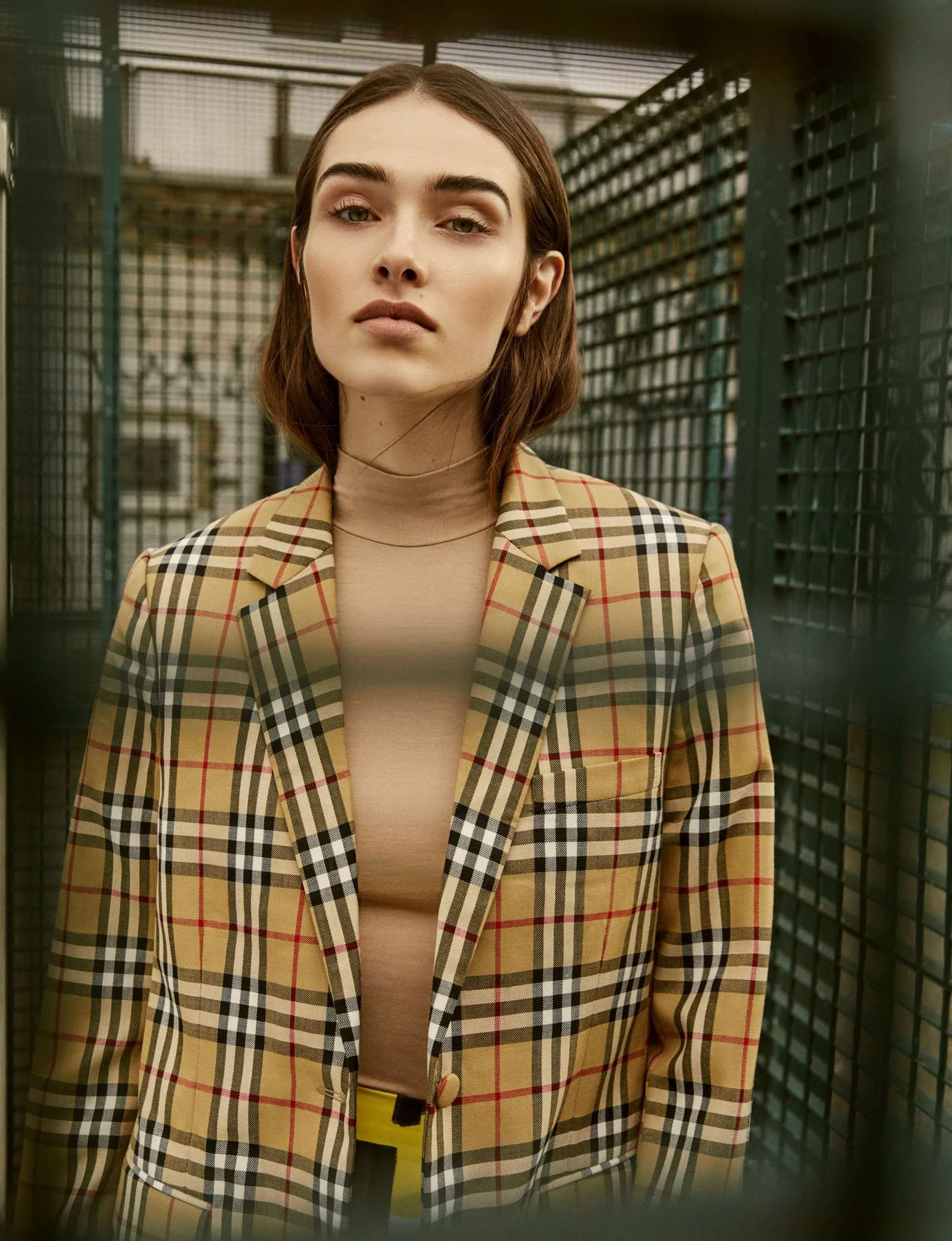180316_A&E_BURBERRY_SHOT 07_058_R3 (FILEminimizer).jpg