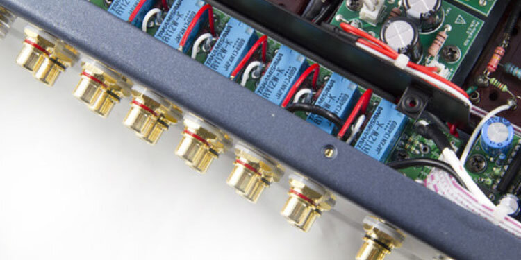 PL Features 0009 line+inputs PL Features 0009 line+inputs