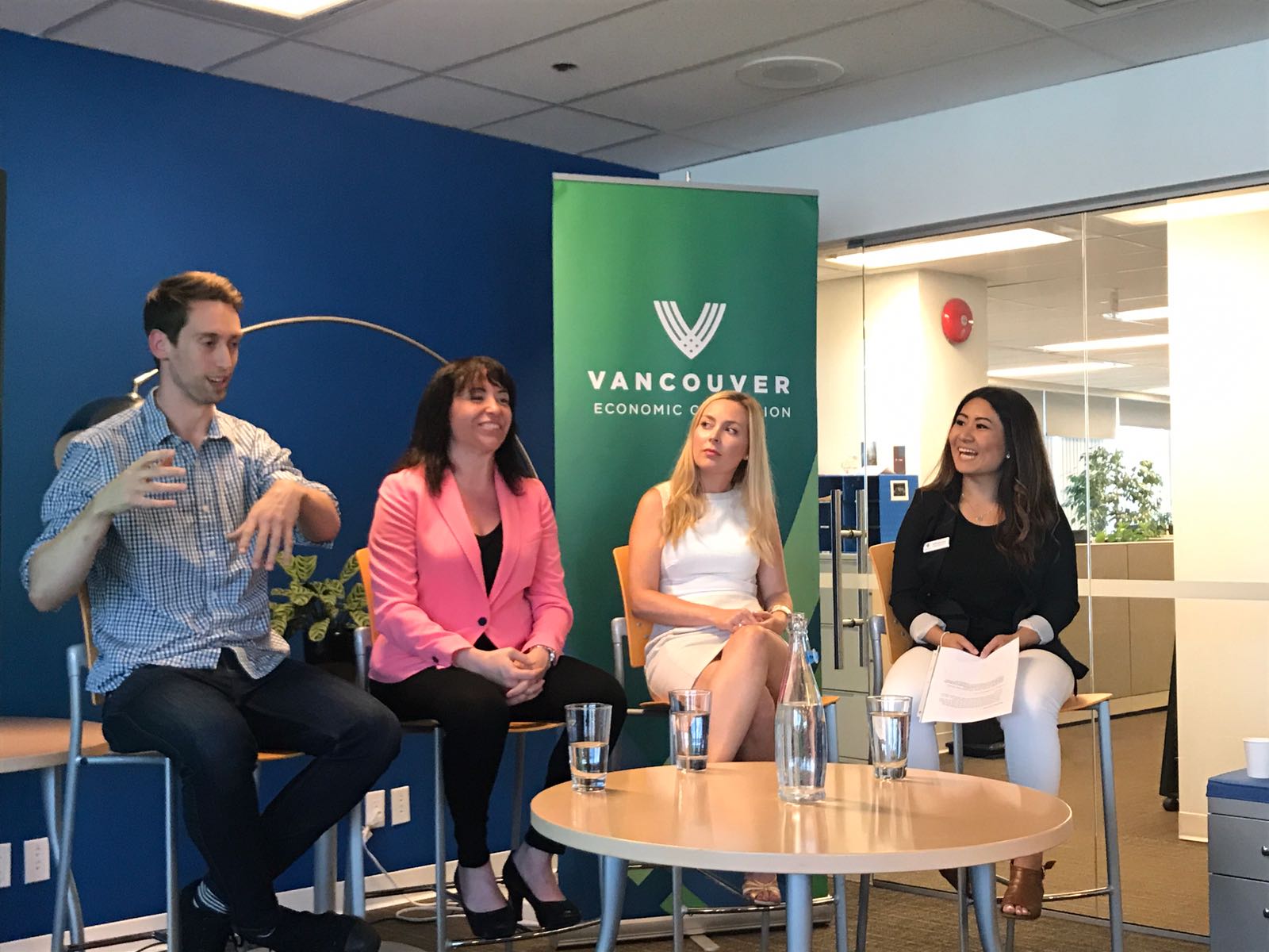 panel_moderatig.jpeg
