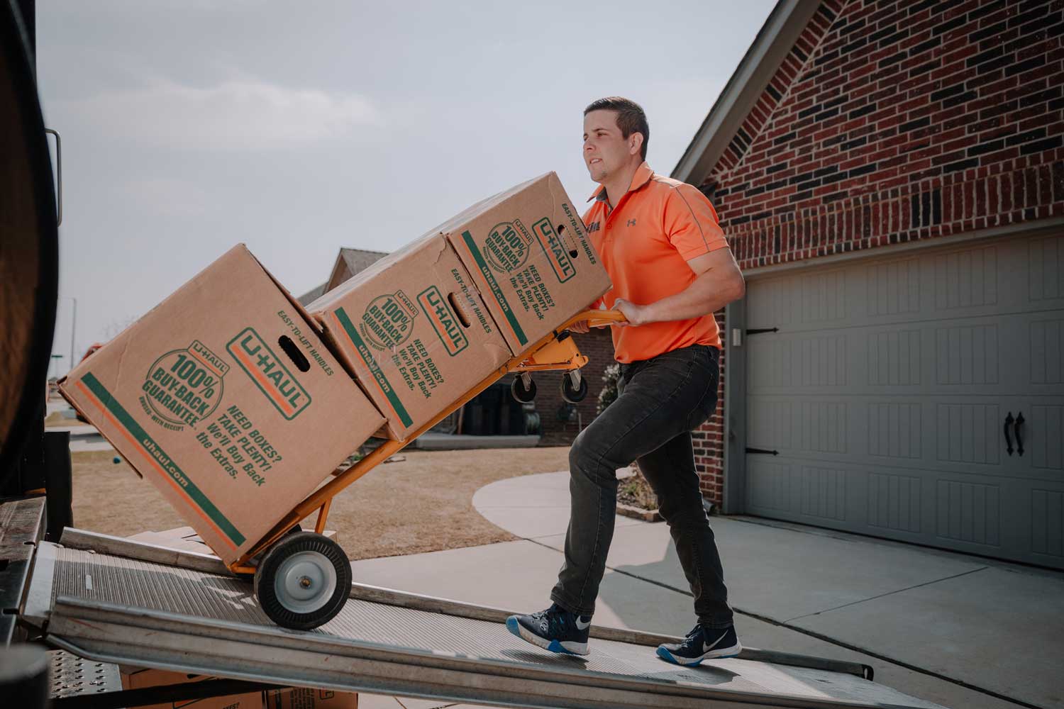 "On Call Junk Haul was great to work with helping my family move and my junk removal. They were friendly, on time, and quick! Will call them again." - Lantz Shetley