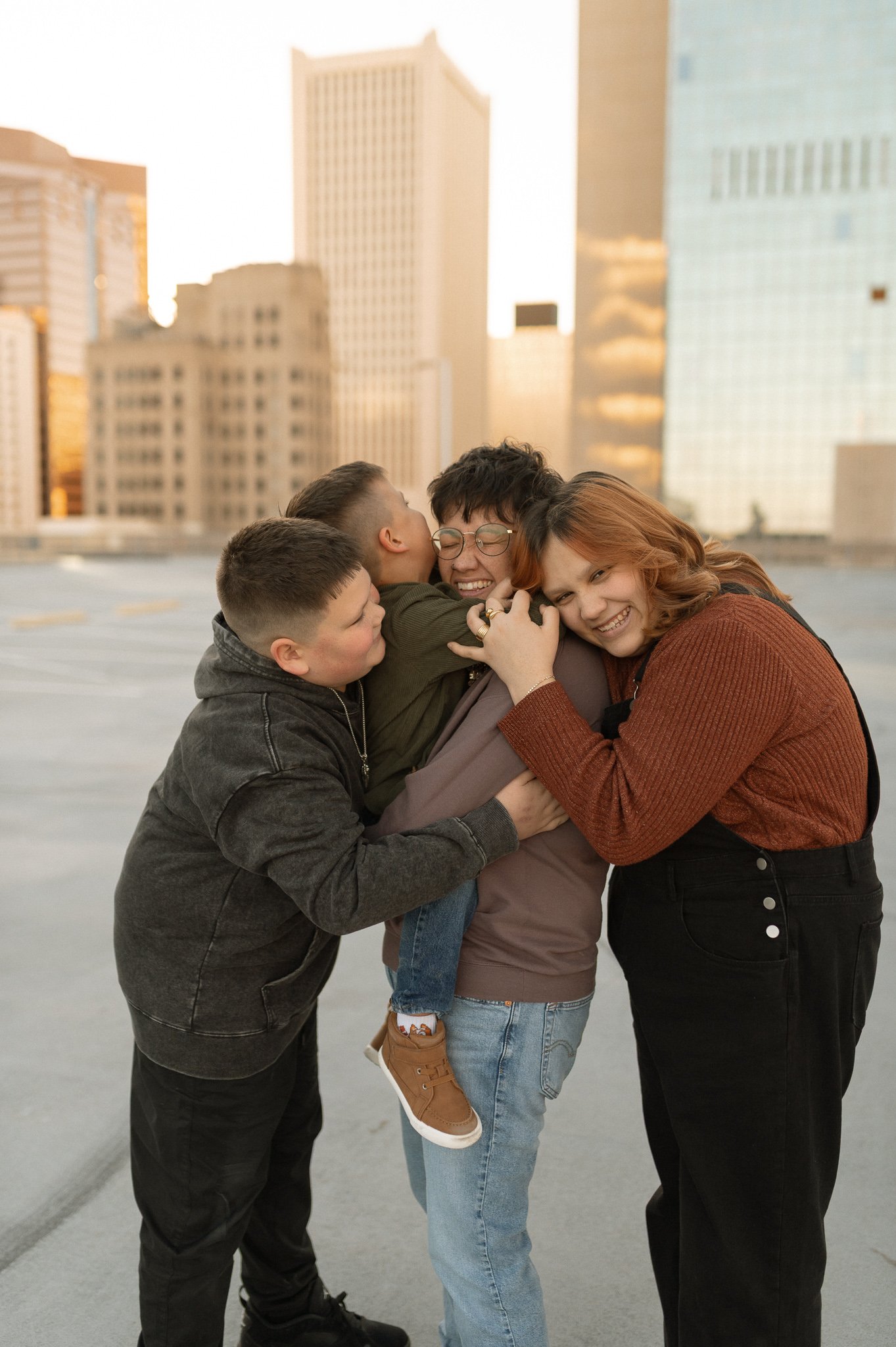 downtown-phoenix-family-session-20.jpg