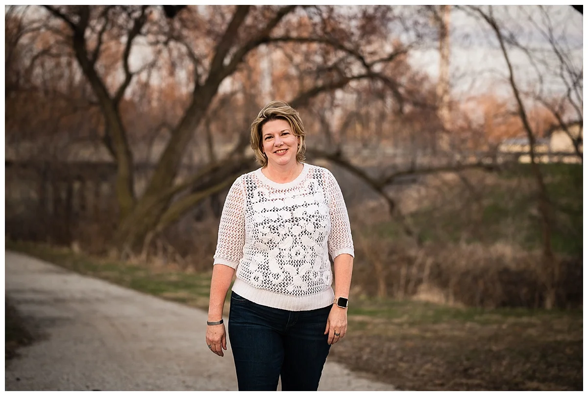 lifestyle-headshots-nebraska-lisa_0247.jpg