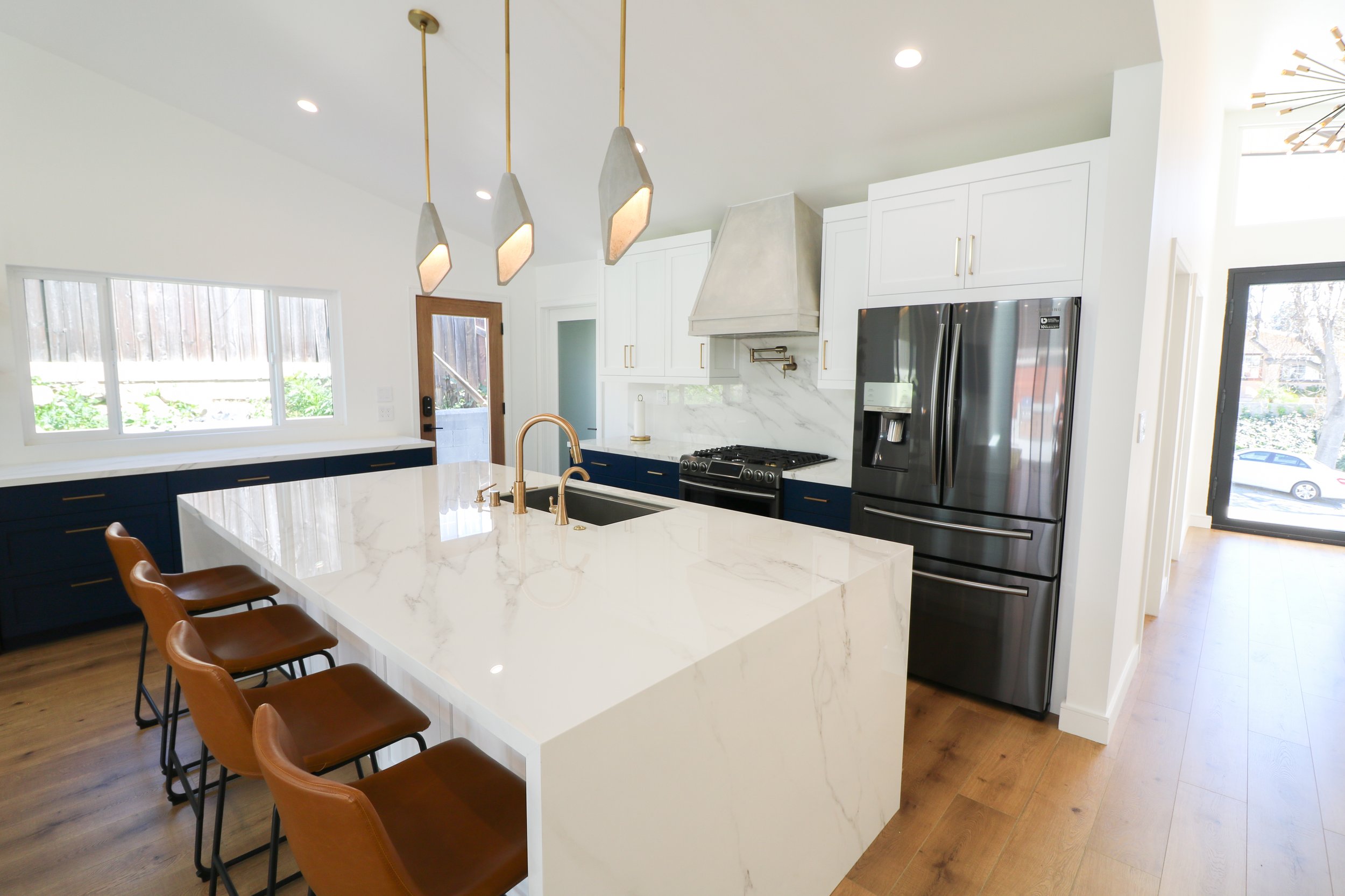Saluda Avenue White and Navy Shaker Style