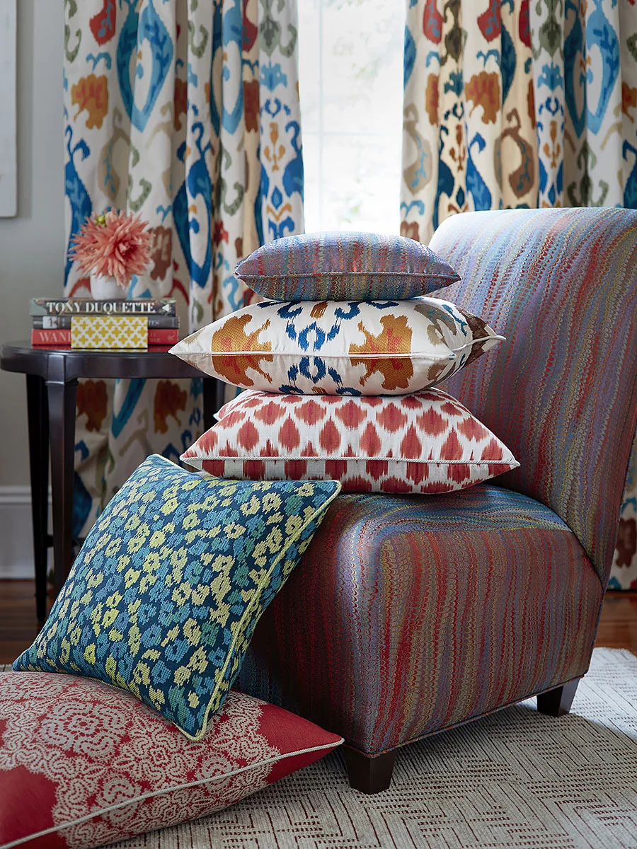 sca_laboheme-ebru-pillow-closeup.jpg