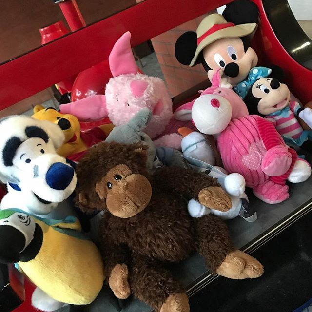 **FINAL YARD SALE FOR 2017** Find new homes for these plushy buddies! They will sure brighten up someone’s day. ☺️☺️☺️ Find these and more at today’s Yard Sale. Come down and meet members of Red Shoe Society, enjoy some tasty baked goods