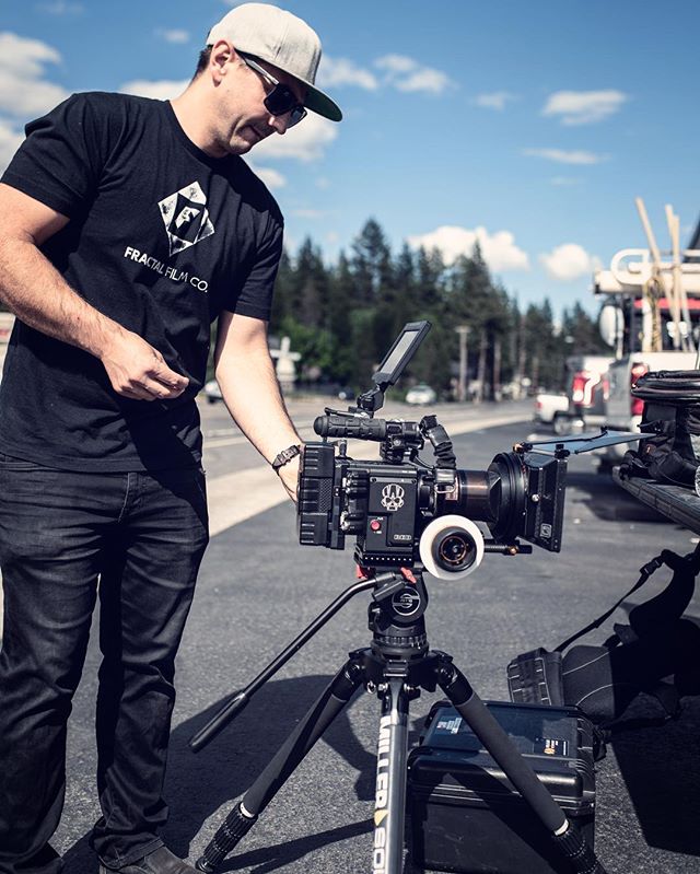 Another gratuitous BTS shot. Here @westonwalker_dp preps the @reddigitalcinema Gemini with Lomo square front Anamorphics. Paired with @brighttangerine misfit and @schneideroptics Rhodium NDs this is a lethal combo. What are your favorite vintage lens
