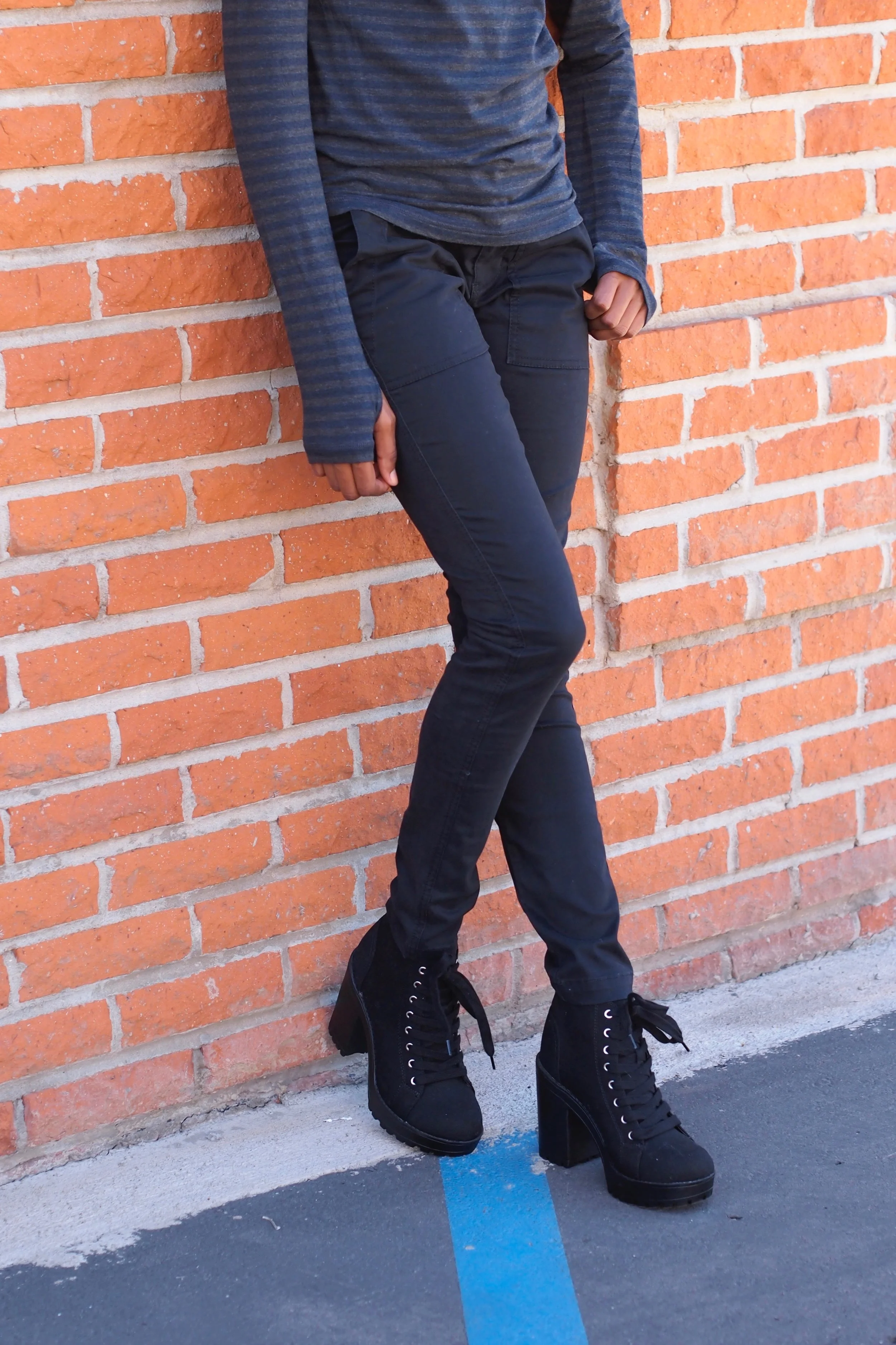 The Turtleneck has a great stretch and the thumb holes are great on the sleeves for when it's cold. The Black Skinny pants have a great stretch to them as well, and there's plenty of room to breath!!